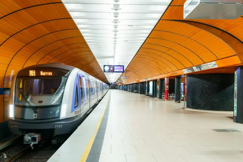 public transportation travel tips